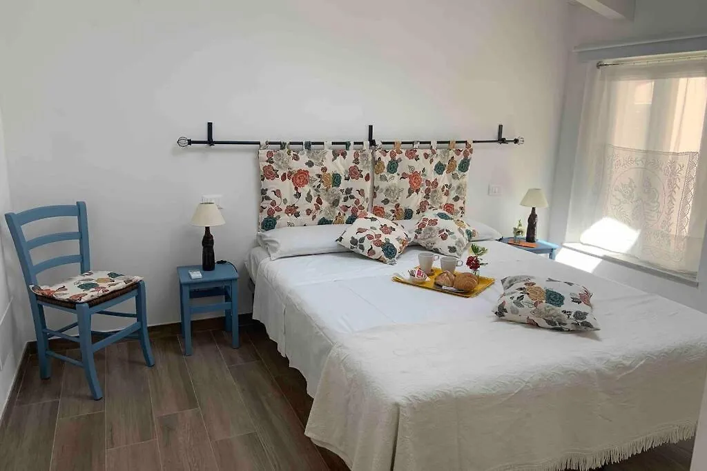 Antica Casa Nel Borgo Apartment Pietrasanta Italy